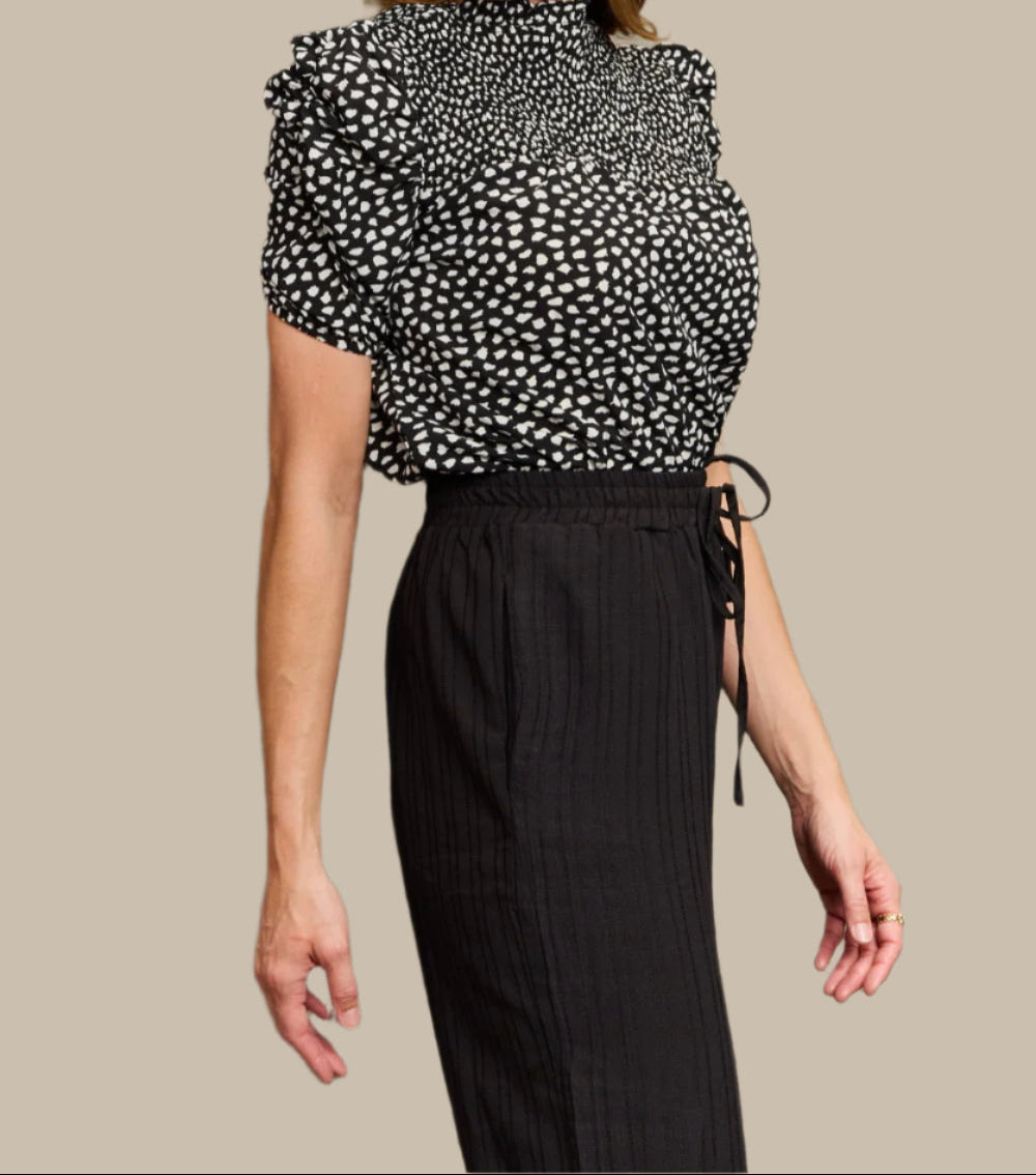 Round Neck Puff Sleeve Blouse