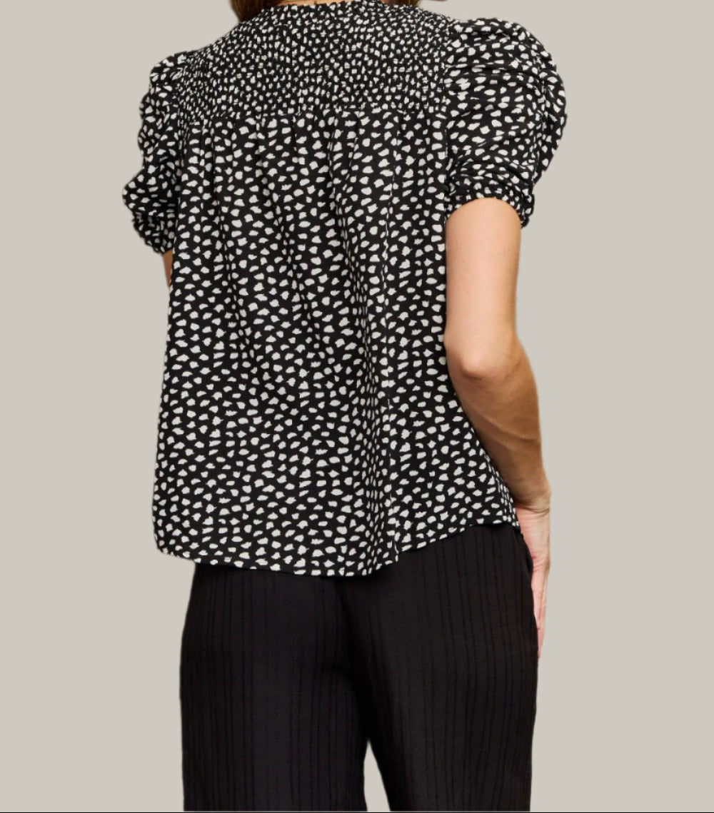 Round Neck Puff Sleeve Blouse