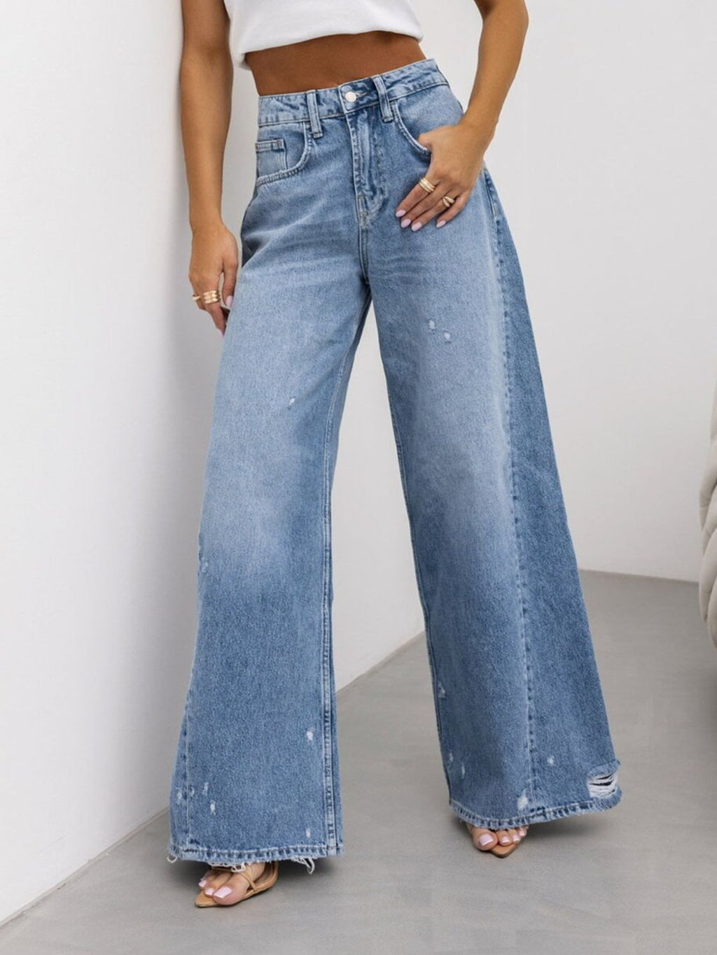 Distressed Wide Leg Jeans